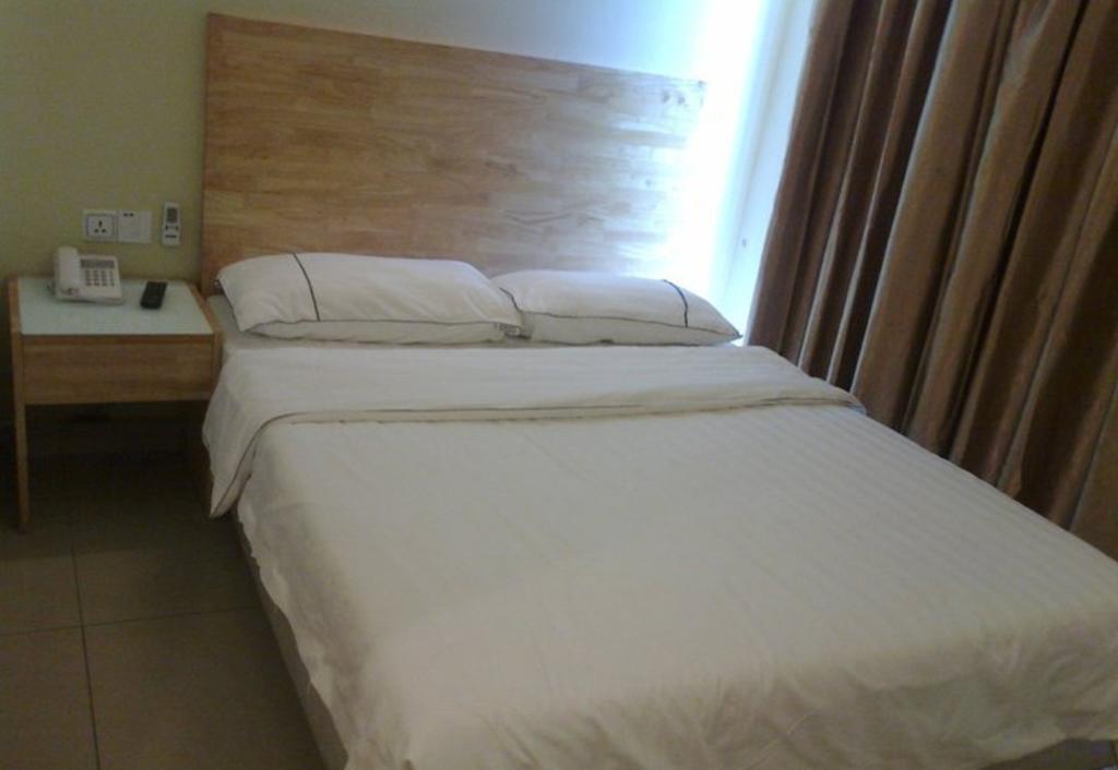 Hotel Desaria Петалинг Джая Стая снимка