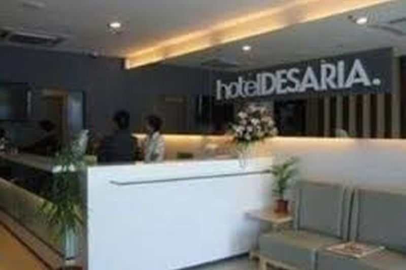 Hotel Desaria Петалинг Джая Екстериор снимка