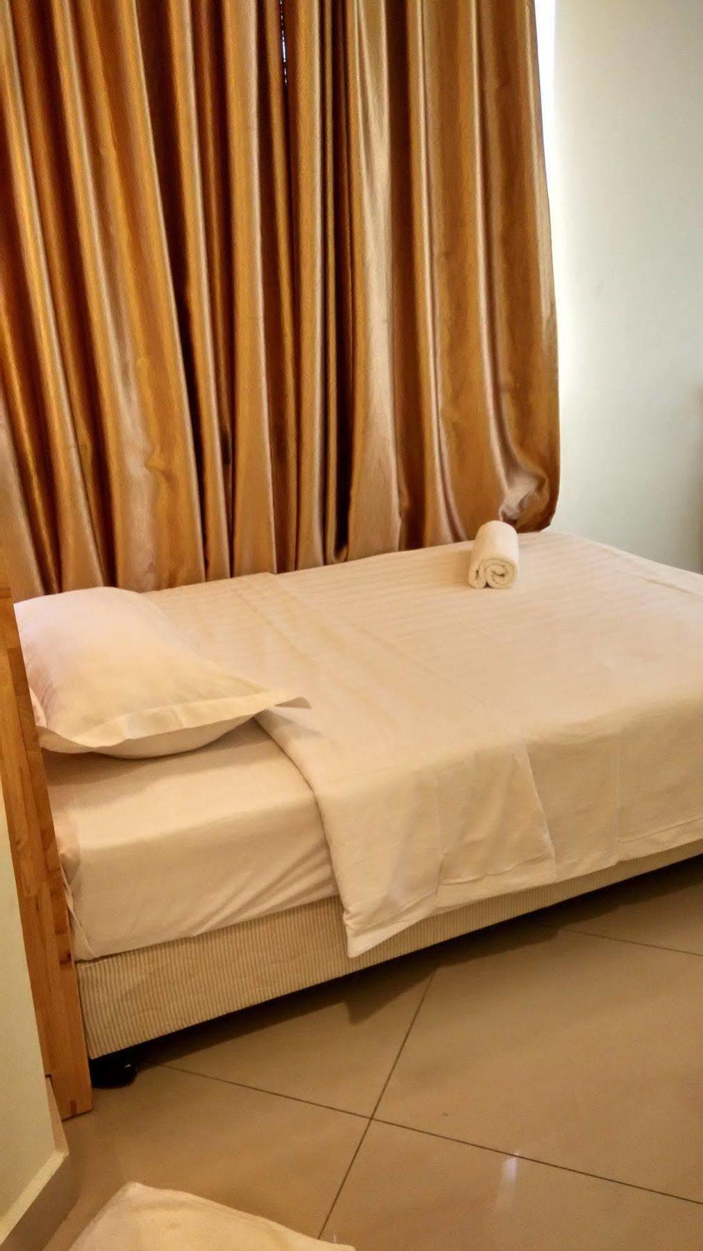 Hotel Desaria Петалинг Джая Екстериор снимка